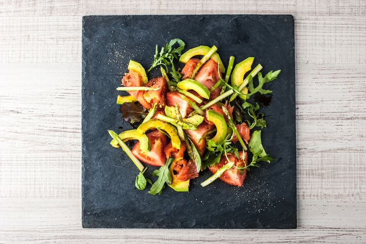 lazy keto diet includes vegetables, healthy fats